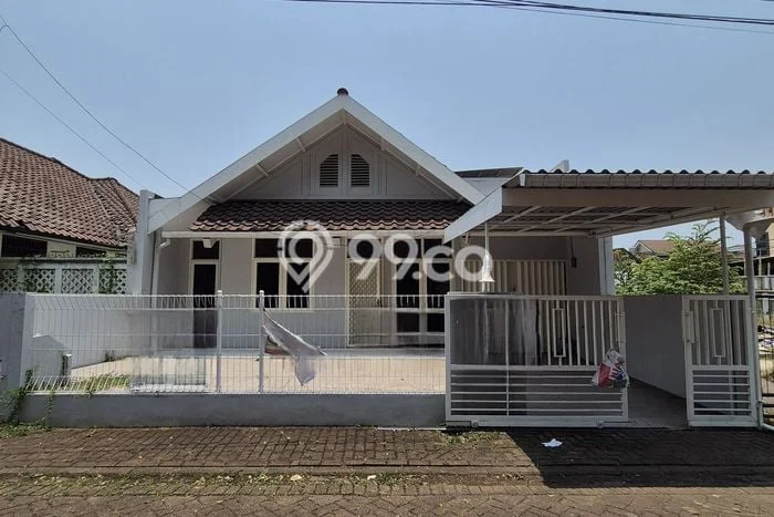 Rumah Mewah LB 170m2 Siap Pakai Desain Elegan di Duta Garden, Jakarta Barat Rumah Mewah LB 170m2 Siap Pakai Desain Elegan di Duta Garden, Jakarta Barat