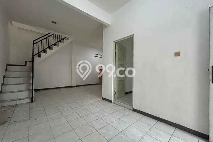 Dijual Rumah 3 Kamar Lokasi Ideal Bagus dan Strategis di Cipondoh Dijual Rumah 3 Kamar Lokasi Ideal Bagus dan Strategis di Cipondoh