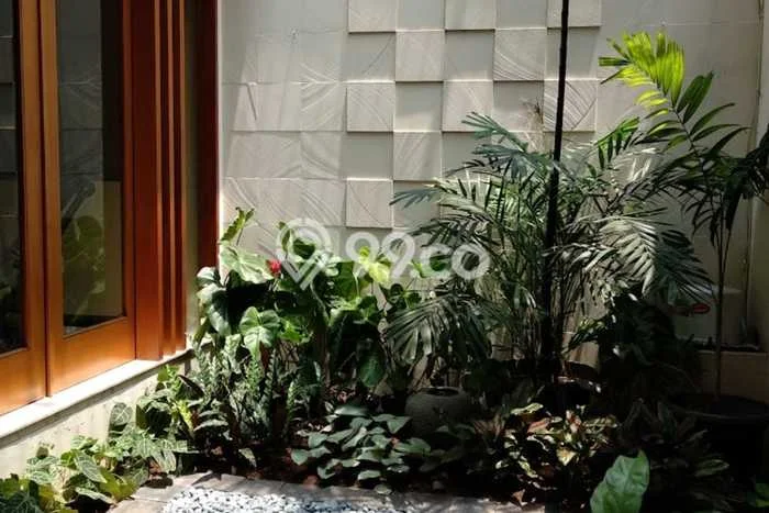 Rumah sewa siap pakai 4 KT di Pondok Indah, Jakarta Selatan Rumah sewa siap pakai 4 KT di Pondok Indah, Jakarta Selatan