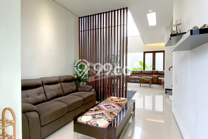 Disewakan Rumah Konsep Modern di Pakis Malang dengan 5 Kamar Disewakan Rumah Konsep Modern di Pakis Malang dengan 5 Kamar