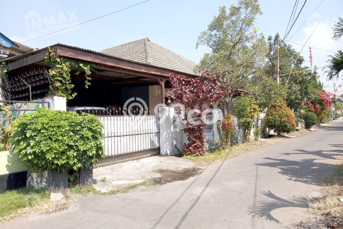 Jual Rumah Strategis Bagus Punya 2 KT di Singosari Malang SHM Jual Rumah Strategis Bagus Punya 2 KT di Singosari Malang SHM