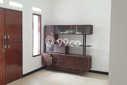 Dijual Hunian Rumah Nyaman 5 Kamar di Moch Toha, Bandung Dijual Hunian Rumah Nyaman 5 Kamar di Moch Toha, Bandung