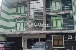 Rumah Luxury Modern Tanpa Renovasi di Citraland Surabaya Rumah Luxury Modern Tanpa Renovasi di Citraland Surabaya