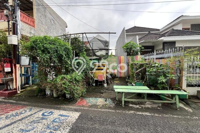 Tanah Lokasi Potensial di Margorejo, Luas 244m2m², Akses ke Fasilitas, Lingkungan Nyaman Tanah Lokasi Potensial di Margorejo, Luas 244m2m², Akses ke Fasilitas, Lingkungan Nyaman