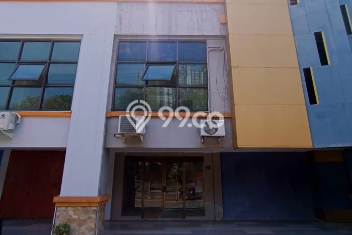 Unit Ruko Tersedia di Surabaya Kota Spesifikasi LB 150m2 Unit Ruko Tersedia di Surabaya Kota Spesifikasi LB 150m2