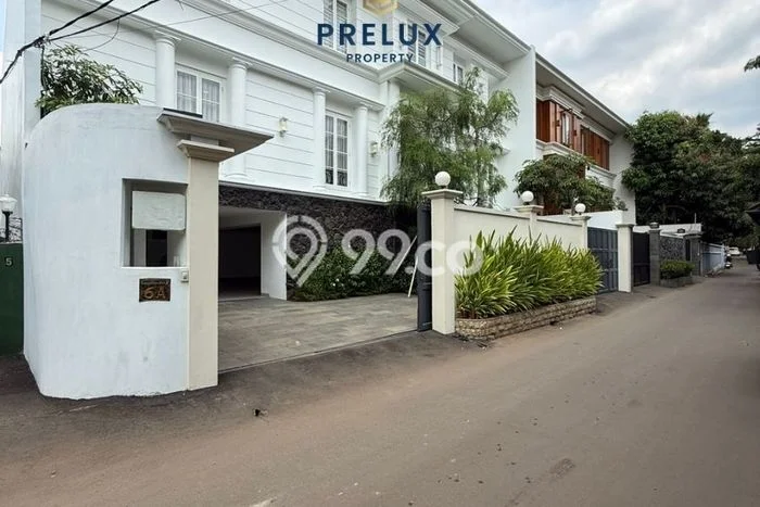 Dijual Rumah Mewah Elegan Dengan View Eksklusif di Kemang, Jakarta Selatan Dijual Rumah Mewah Elegan Dengan View Eksklusif di Kemang, Jakarta Selatan