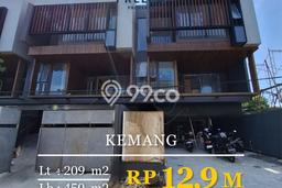 Rumah Mewah LB 450m2 Siap Huni Desain Elegan di Kemang, Jakarta Selatan Rumah Mewah LB 450m2 Siap Huni Desain Elegan di Kemang, Jakarta Selatan