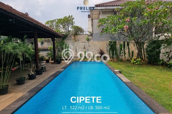 Ready to Use! Luxury House LT 522m2 Desain Modern di Cipete Ready to Use! Luxury House LT 522m2 Desain Modern di Cipete