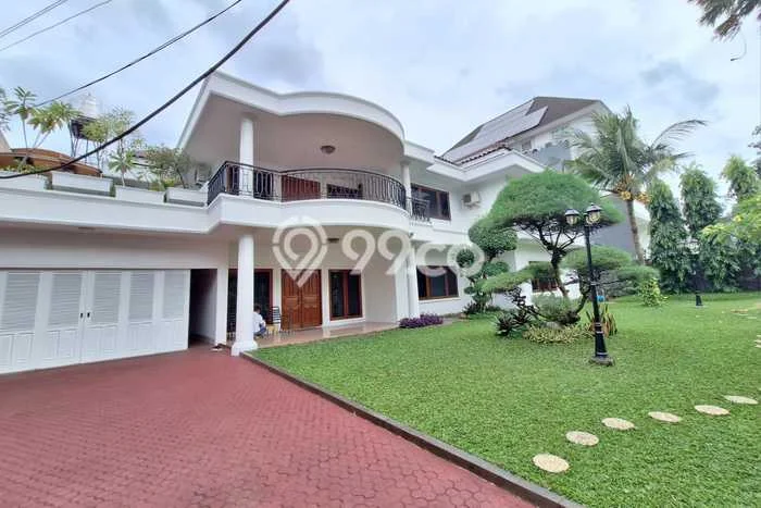 Ready to Use! Premium House LT 903m2 Desain Modern di Cipete Ready to Use! Premium House LT 903m2 Desain Modern di Cipete
