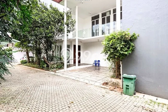 Jual Rumah Luas Megah Dengan View Eksklusif di Pejaten, Jakarta Selatan Jual Rumah Luas Megah Dengan View Eksklusif di Pejaten, Jakarta Selatan