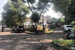 Dijual Hunian Rumah Nyaman 5 Kamar di Villa Melati Mas, Tangerang Selatan Dijual Hunian Rumah Nyaman 5 Kamar di Villa Melati Mas, Tangerang Selatan
