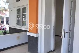 Disewakan! Rumah 2 Kamar Tidur &
1 Kamar Mandi di Kota Baru Parahyangan, Bandung Disewakan! Rumah 2 Kamar Tidur &
1 Kamar Mandi di Kota Baru Parahyangan, Bandung