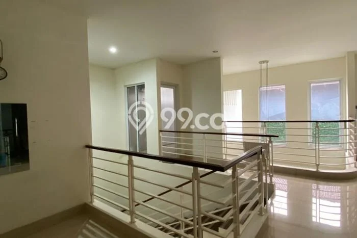 Rumah sewa siap huni 5 KT di BSD The Green, Tangerang Rumah sewa siap huni 5 KT di BSD The Green, Tangerang
