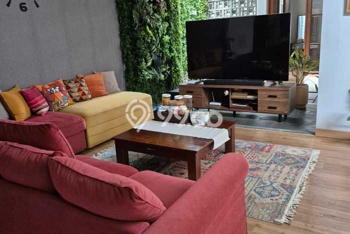 Ready to Use! Luxury House LT 255m2 Desain Modern di Sektor 9-Bintaro Ready to Use! Luxury House LT 255m2 Desain Modern di Sektor 9-Bintaro