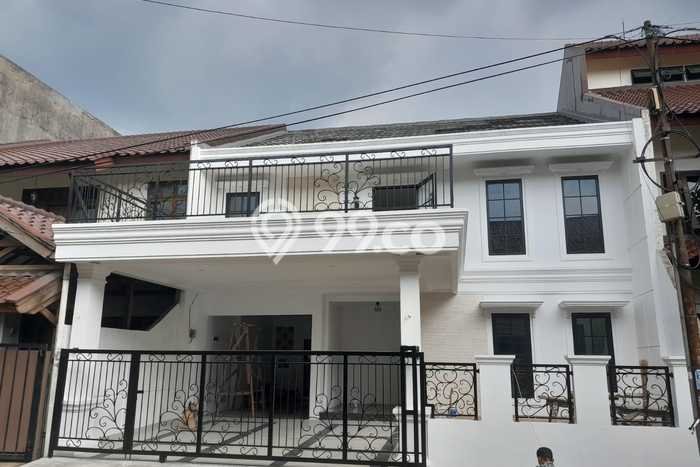 Rumah Elit LB 375m2 Siap Pakai Desain Elegan di Rempoa, Tangerang Selatan Rumah Elit LB 375m2 Siap Pakai Desain Elegan di Rempoa, Tangerang Selatan