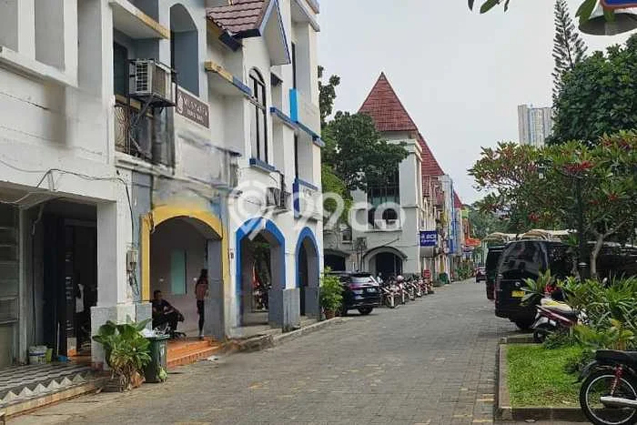 Untuk Dijual! Ruko di Sektor 7-Bintaro Tangerang Selatan LT 65m2 / LB 140m2 Kawasan Bisnis Untuk Dijual! Ruko di Sektor 7-Bintaro Tangerang Selatan LT 65m2 / LB 140m2 Kawasan Bisnis