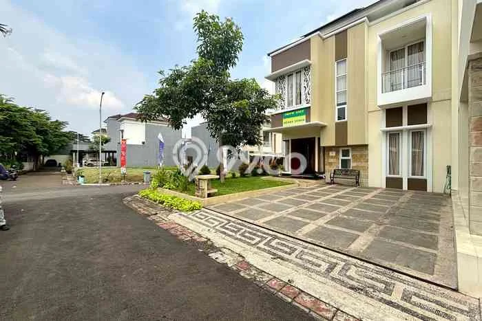 For Sale! Luxury House LT 174m2 Desain Elegan di Cipinang For Sale! Luxury House LT 174m2 Desain Elegan di Cipinang
