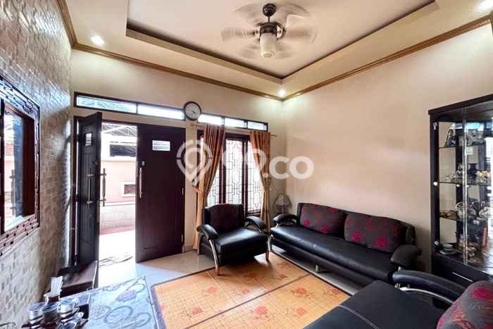 Siap Huni Rumah Mewah 5 Kamar di Tebet Dekat ke Mana Saja Siap Huni Rumah Mewah 5 Kamar di Tebet Dekat ke Mana Saja