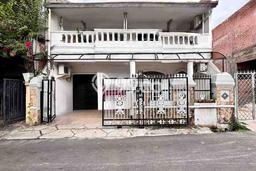 Siap Huni Rumah Mewah 4 Kamar di Tebet Dekat ke Mana Saja Siap Huni Rumah Mewah 4 Kamar di Tebet Dekat ke Mana Saja