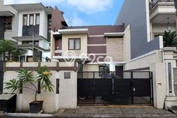 Rumah Minimalis 3 KT di Menteng Dalam Jakarta Selatan Rumah Minimalis 3 KT di Menteng Dalam Jakarta Selatan