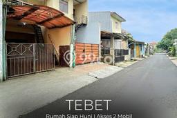 Rumah Strategis Modern Lb 200m2 di Tebet, Jakarta Selatan Rumah Strategis Modern Lb 200m2 di Tebet, Jakarta Selatan