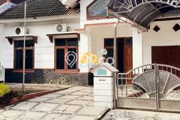 Lokasi terbaik! Rumah siap huni dikontrakkan di Tembalang LB 175m2 Lokasi terbaik! Rumah siap huni dikontrakkan di Tembalang LB 175m2