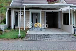 PENAWARAN TERBATAS! Rumah Berkualitas area Tembalang, Luas 135m2m² Bangunan 95m2m² PENAWARAN TERBATAS! Rumah Berkualitas area Tembalang, Luas 135m2m² Bangunan 95m2m²