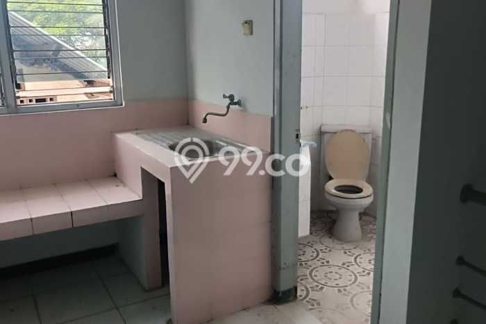 Untuk Disewa Ruko di Semarang Tengah Semarang LT 108m2, LB 210m2 Untuk Disewa Ruko di Semarang Tengah Semarang LT 108m2, LB 210m2