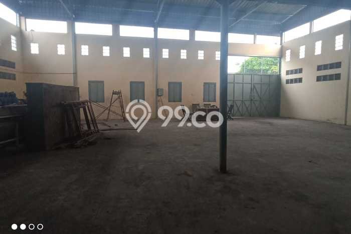 Gudang Bagus Dijual LB 238m2 Lokasi Strategis Kendal Area Cocok untuk Berbisnis Gudang Bagus Dijual LB 238m2 Lokasi Strategis Kendal Area Cocok untuk Berbisnis