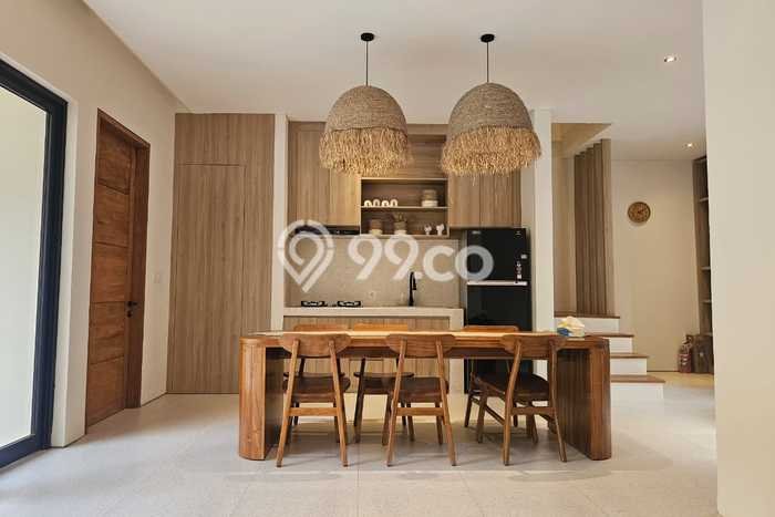 Dapatkan sekarang Vila Kawasan Kerobokan, Luas 150m², Area tenang untuk Anda Dapatkan sekarang Vila Kawasan Kerobokan, Luas 150m², Area tenang untuk Anda