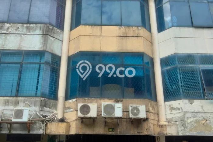 Ruko Dijual di Prime Area Jakarta Barat Luas 250m2 Ruko Dijual di Prime Area Jakarta Barat Luas 250m2