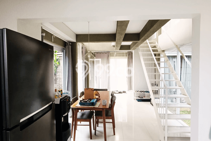 Jual Rumah Mewah Megah Dengan View Eksklusif di Dago, Bandung Jual Rumah Mewah Megah Dengan View Eksklusif di Dago, Bandung