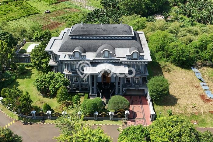 Rumah Luxury Modern Tanpa Renovasi di Jatikarya Bekasi Rumah Luxury Modern Tanpa Renovasi di Jatikarya Bekasi