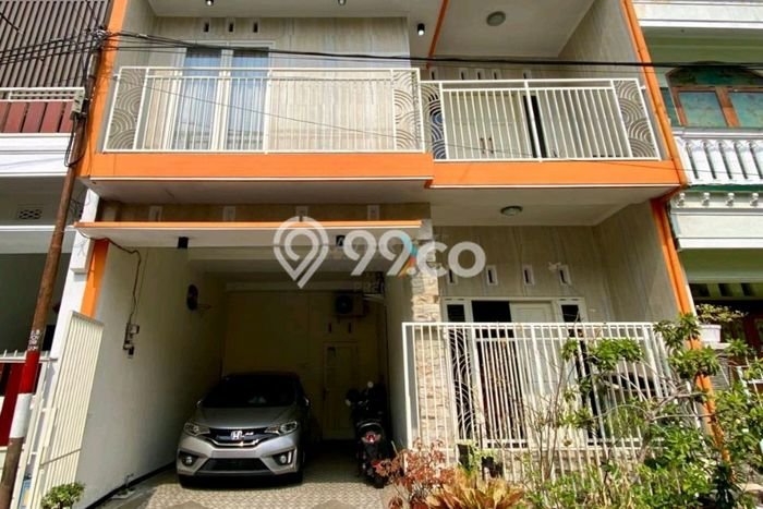 Jual Rumah Bagus Siap Huni LB 164m2 di Lowokwaru, Malang Jual Rumah Bagus Siap Huni LB 164m2 di Lowokwaru, Malang