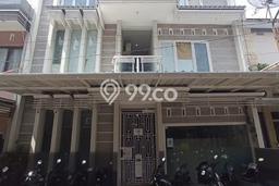 Rumah Kost untuk Dijual di Lowokwaru dengan 18 KT, 19 KM, Luas 300m2 Rumah Kost untuk Dijual di Lowokwaru dengan 18 KT, 19 KM, Luas 300m2