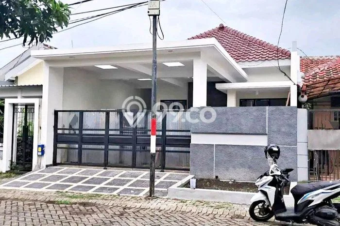 Disewakan Rumah Murah di Araya Malang dengan 3 KT Disewakan Rumah Murah di Araya Malang dengan 3 KT