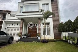 Rumah Mewah LB 300m2 Siap Huni Desain Elegan di Lippo Karawaci, Tangerang Rumah Mewah LB 300m2 Siap Huni Desain Elegan di Lippo Karawaci, Tangerang