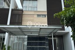 Dijual Rumah Luas Megah Dengan View Eksklusif di Golf Island, Jakarta Utara Dijual Rumah Luas Megah Dengan View Eksklusif di Golf Island, Jakarta Utara
