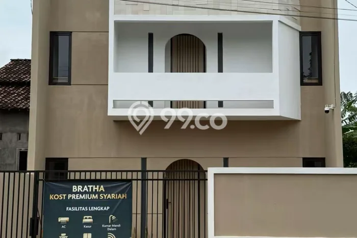 Rumah Kost untuk Dijual di Batang dengan 12 KT, 12 KM, Luas 200m2 Rumah Kost untuk Dijual di Batang dengan 12 KT, 12 KM, Luas 200m2