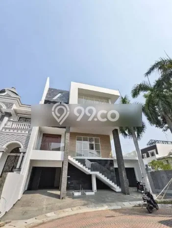 Rumah Elit LB 500m2 Siap Huni Desain Elegan di Pantai Indah Kapuk, Jakarta Utara Rumah Elit LB 500m2 Siap Huni Desain Elegan di Pantai Indah Kapuk, Jakarta Utara