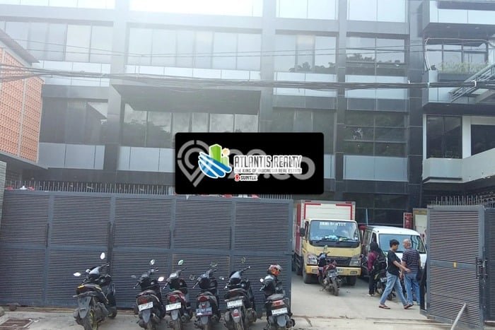 Disewakan Gudang di Kawasan Ramai Sunter Luas 4000m2 Disewakan Gudang di Kawasan Ramai Sunter Luas 4000m2