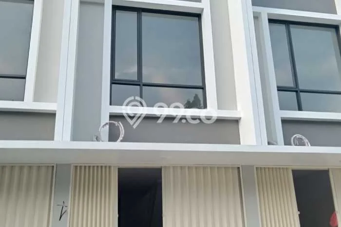 Ruko Dijual di Prime Area Jakarta Timur Luas 81m2 Ruko Dijual di Prime Area Jakarta Timur Luas 81m2