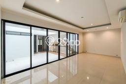 Hunian Mewah LB 220m2 Siap Huni Desain Elegan di Sektor 7-Bintaro, Tangerang Selatan Hunian Mewah LB 220m2 Siap Huni Desain Elegan di Sektor 7-Bintaro, Tangerang Selatan