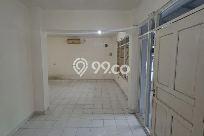 Rumah sewa siap pakai 4 Kamar Tidur di Tomang, Jakarta Barat Rumah sewa siap pakai 4 Kamar Tidur di Tomang, Jakarta Barat