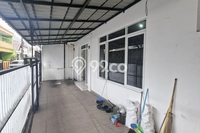 Rumah sewa siap pakai 4 Kamar Tidur di Tomang, Jakarta Barat Rumah sewa siap pakai 4 Kamar Tidur di Tomang, Jakarta Barat