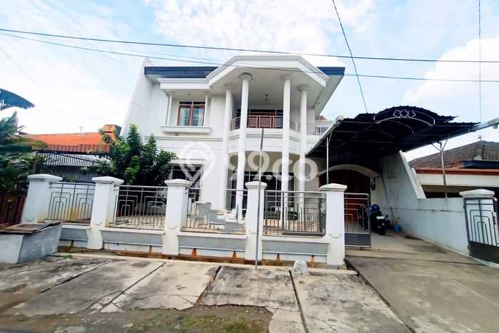 For Sale! Premium House LT 300m2 Desain Modern di Puspowarno For Sale! Premium House LT 300m2 Desain Modern di Puspowarno