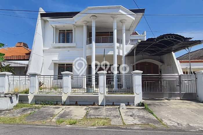 For Sale! Premium House LT 300m2 Desain Modern di Puspowarno For Sale! Premium House LT 300m2 Desain Modern di Puspowarno