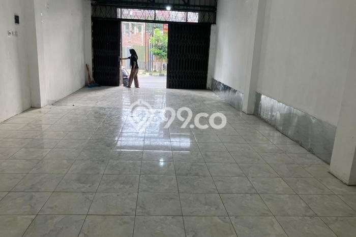 Disewakan Komersial komersial di Semarang Barat luas bangunan 60m2 Disewakan Komersial komersial di Semarang Barat luas bangunan 60m2