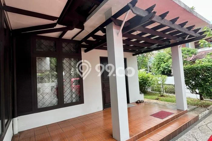 Rumah Elit Modern Siap Huni di Bintaro Jakarta Selatan Rumah Elit Modern Siap Huni di Bintaro Jakarta Selatan