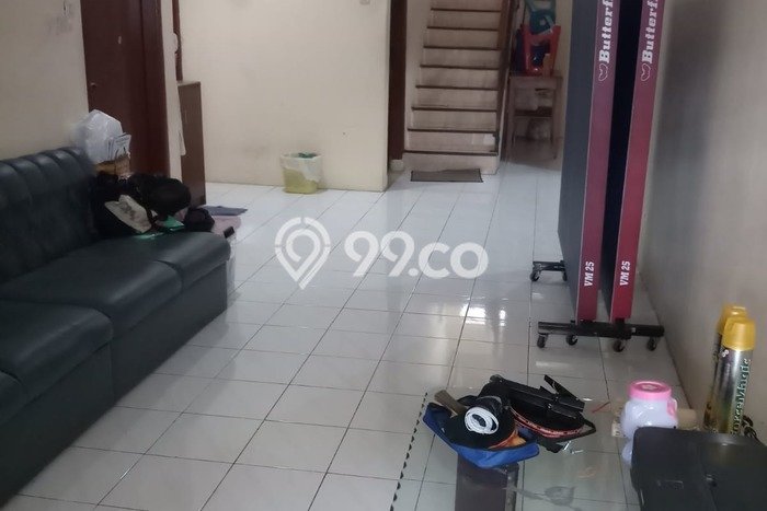 Rumah Luas Asri 3 KT Siap Pakai di Taman Holis Indah Bandung Rumah Luas Asri 3 KT Siap Pakai di Taman Holis Indah Bandung